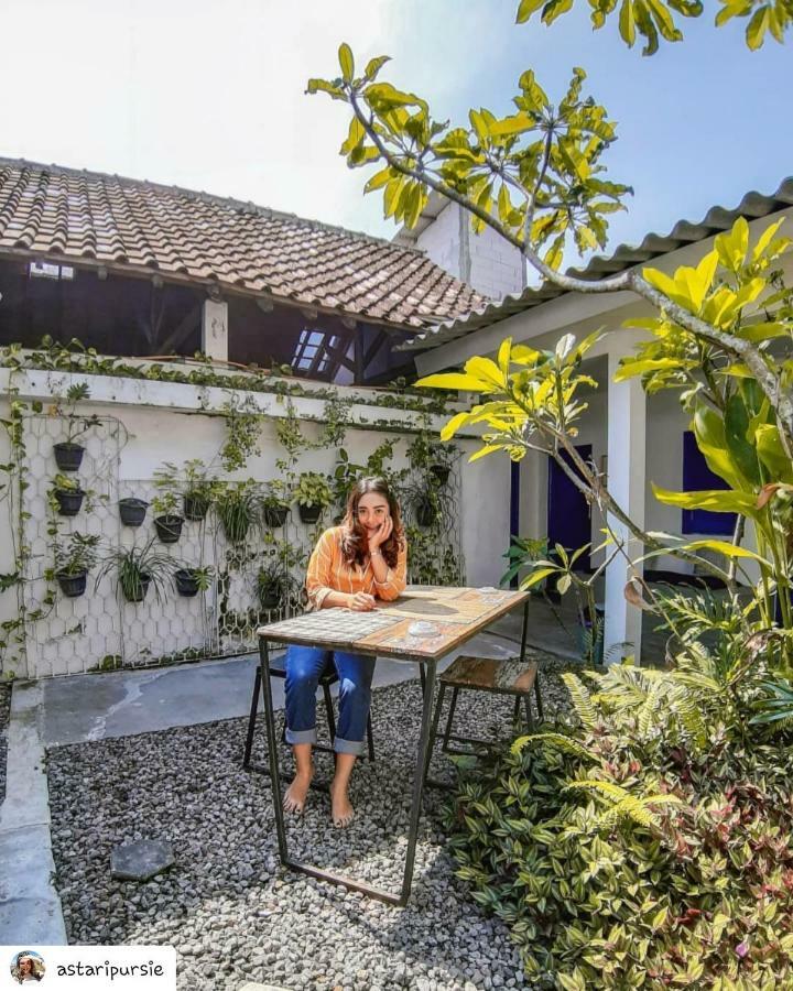 Pondok Sare Vandrarhem Yogyakarta Exteriör bild